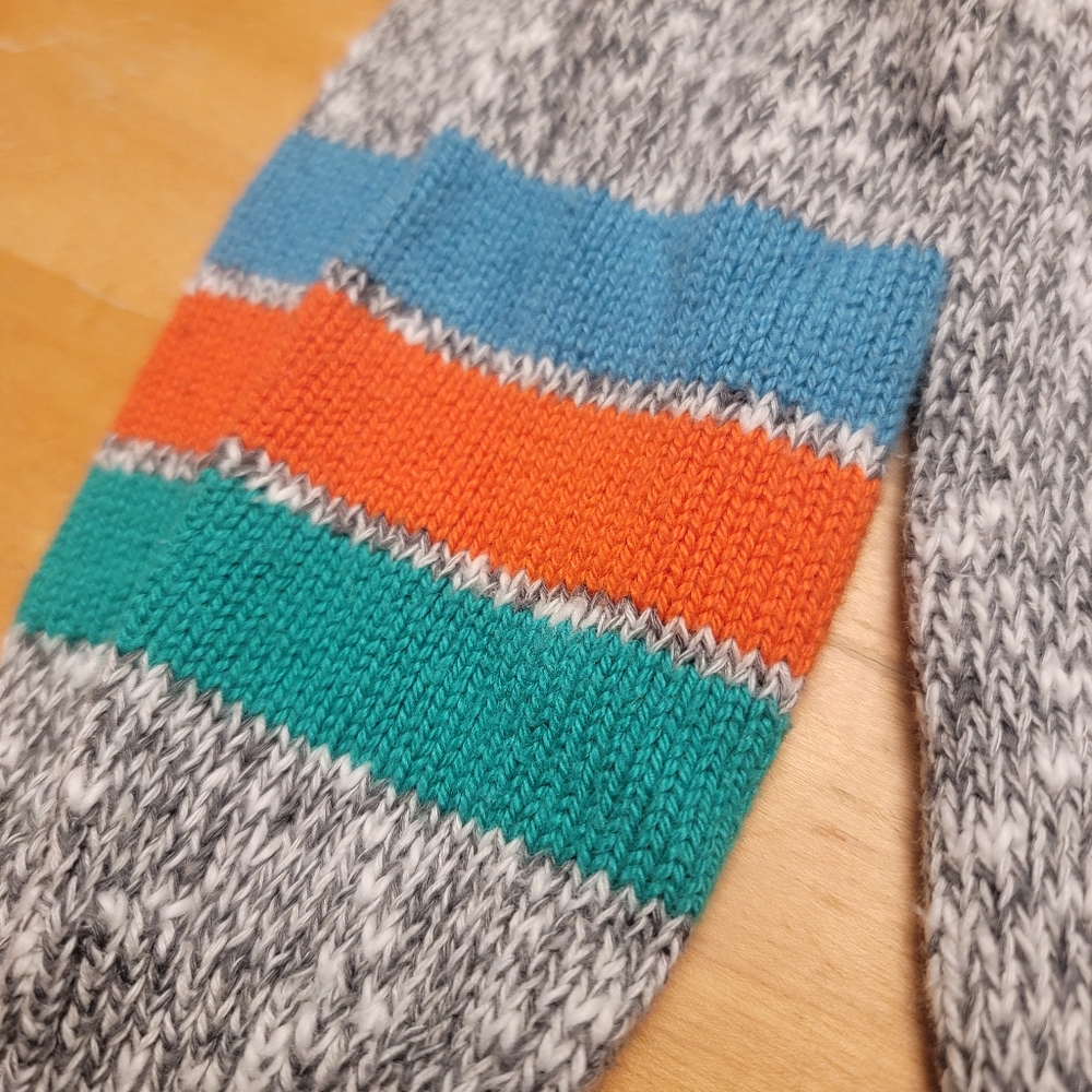 Sweater - Picture 2 of 4
